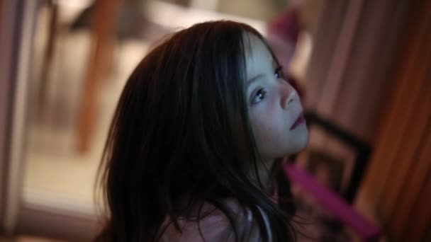 Little Girl Face Close Watching Screen Night — Stockvideo