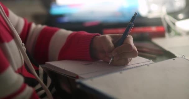 Student Woking Late Night Taking Notes While Looking Desktop Computer — Stok video