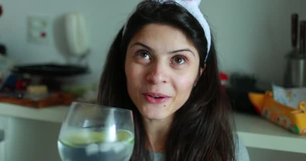 Woman Talking While Holding Drink Gin Tonic Relaxing Weekend Casual — Stock videók