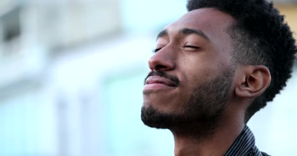 Contemplative Young African Black Man Eyes Closed Mindful Meditation — Vídeos de Stock