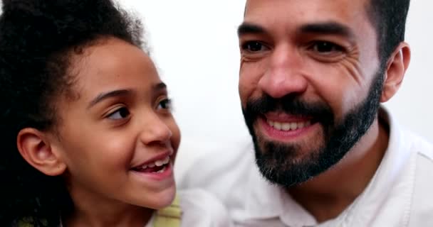 Little Girl Kissing Father Cheek Dad Daughter Bonding Family Love — Stockvideo