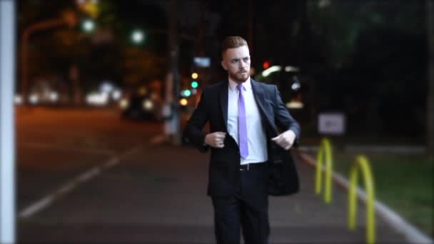 Stressed Out Business Man Walking Night Feeling Worry Anxiety — Video Stock