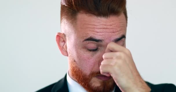 Young Man Scratching Face Hand Business Person Touching Eye — Stock videók