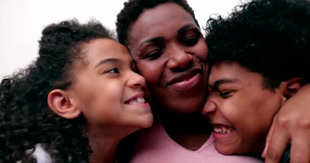 Children Hugging Kissing Mother Black African Ethnicity Love Affection — Vídeo de Stock