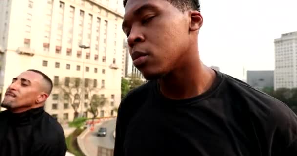 Cool Young Black Man Downtown City African Guy Standing — Vídeo de stock