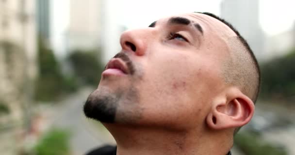 Hispanic Man Closing Eyes Looking Sky Hope Faith — Vídeo de Stock