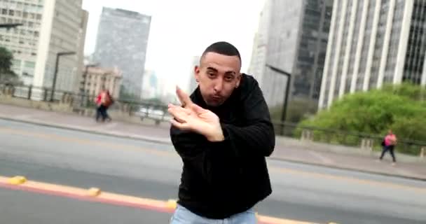 Happy Hispanic Man Dancing Downtown City Street — Video Stock