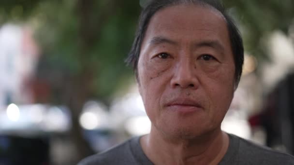 Portrait Asian American Older Man Looking Camera Closeup Face Middle — Vídeo de Stock