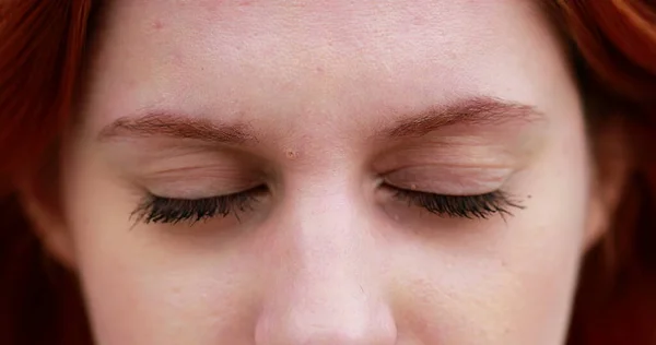 Closeup Young Woman Eyes Closed — Stock Photo, Image