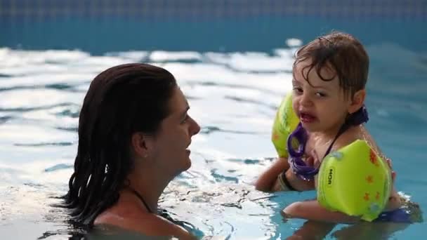 Toddler Boy Learning Swim Baby Wearing Arm Floaties — Vídeo de Stock