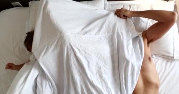 Parents Lying Bed Baby Toddler Morning Playful Family Bonding Time — Vídeos de Stock