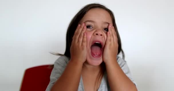 Cute Little Girl Shock Surprise Reaction — Vídeo de stock