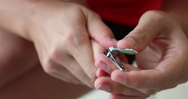 Mother Clipping Infant Nail Parent Cutting Trimming Hand Nails — Vídeos de Stock