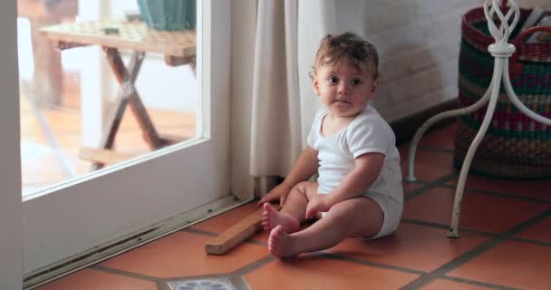 Baby Toddler Crawling Indoors Hard Floor Cute Baby Development — Vídeo de stock