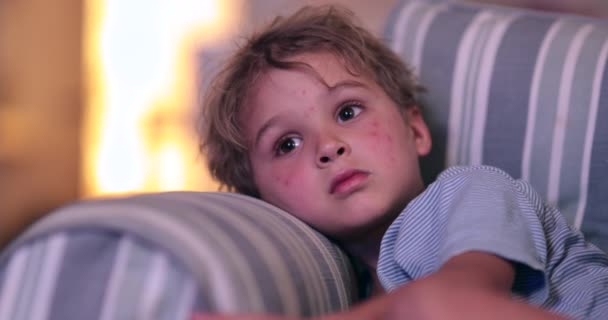 Child Boy Watching Night Couch Candid Kid Staring Screen Real — Stock videók