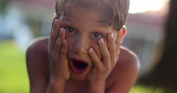 Child Reaction Shock Despair Portrait Kid Reacting Horror Pulling Hair — Stock Video
