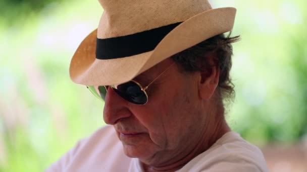 Older Man Portrait Wearing Hat Sunglasses Retired Senior Person Relaxing — Stockvideo