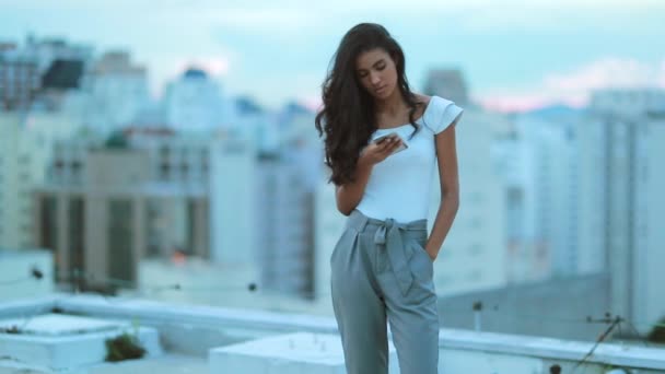 Beautiful Elegant Black Girl Looking Cellphone Screen Top Rooftop Overlooking — Stock Video