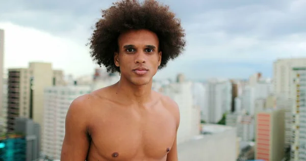 Shirtless Young Handsome Mixed Race African Man Standing Top Rooftop — Stockfoto