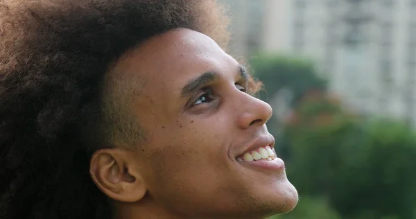Young African Black Man Opening Eyes Looking Sky Feeling Happy — Fotografia de Stock