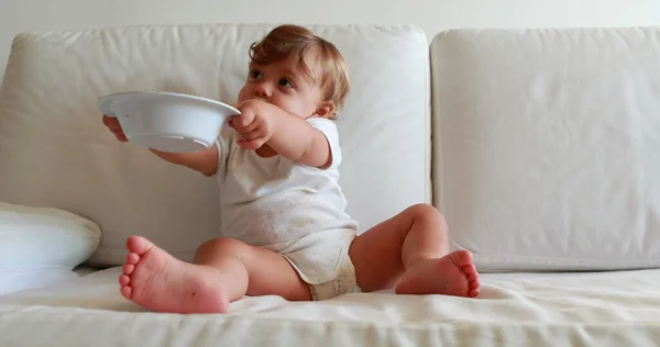 Adorable Baby Sitting Couch Sweet Cute Infant Toddler Eating Desert — 图库照片