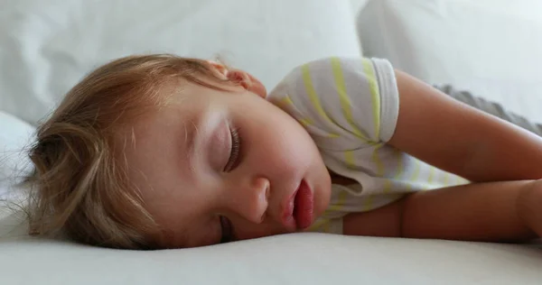 Baby Sleeping Close Face Infant Toddler Boy Asleep Dreaming Dreaming — Foto Stock