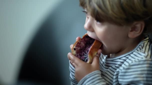 Toddler Eating Bread Jelly Morning Breakfast — Stock videók