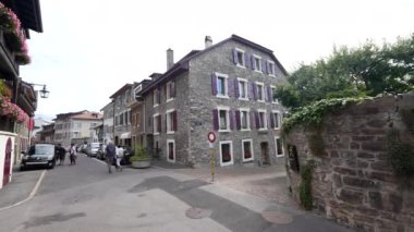 MONTREUX ŞARKI 12022 Avrupa caddesinde Geleneksel Mimari Yürüyüşü