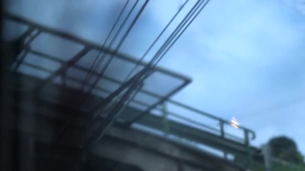 旅客列車の視点から通過する鉄道電線 — ストック動画