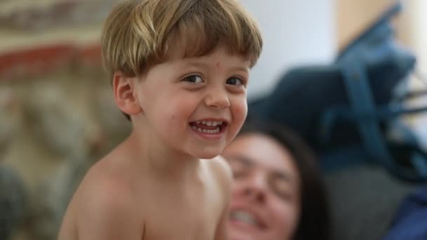 Menino Sorrindo Retrato Criança Rosto Sorriso — Vídeo de Stock