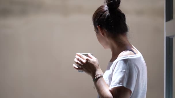 Sabah Kahve Çay Içen Kadın Profili — Stok video