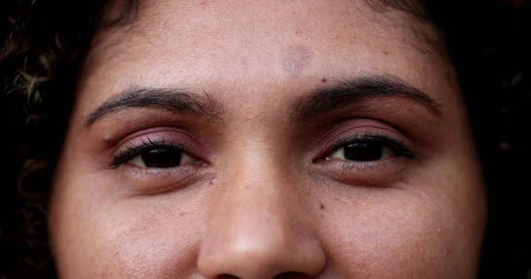 Hispanic Woman Eyes Macro Close Latina Opening Closing Eye Smiling — Stock Photo, Image