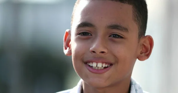 Щасливий Іспаномовний Чорно Латинський Хлопчик Портрет Дитячого Хлопчика Південна Америка — стокове фото