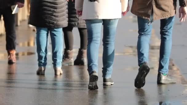 Des Jambes Foule Marchant Dans Rue Piétons Pieds Jambes Marchant — Video