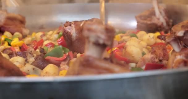 Vleesknokkels Koken Traditionele Bavarische Hongaarse Keuken — Stockvideo