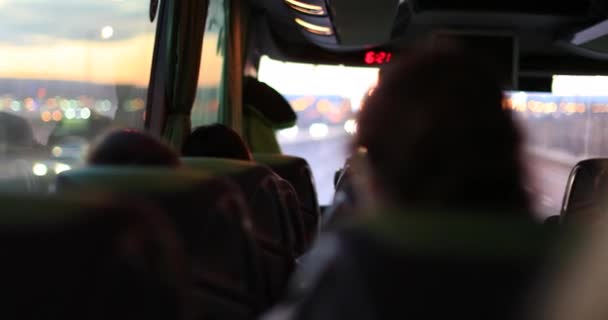 Perspectiva Passageiro Pov Enquanto Viaja Autocarro Através Países Europeus — Vídeo de Stock