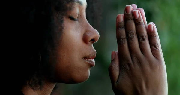 African Woman Praying God — Stock Photo, Image