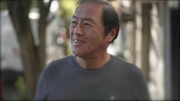 Portrait Asian American Middle Aged Man Walking City Street Sidewalk — Fotografia de Stock