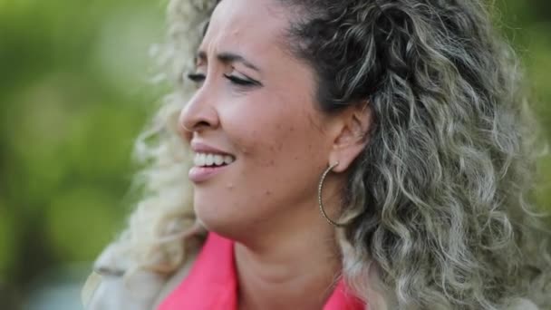 Femme Colère Réagissant Avec Choc Incrédulité Aux Nouvelles Négatives Personne — Video