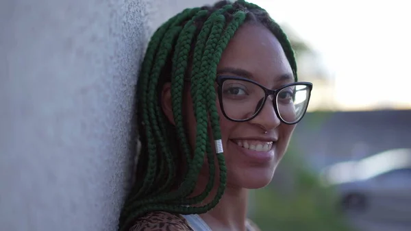 Portrait Brazilian Young Woman Braided Hairstyle Closeup Face Looking Camera — Stock Photo, Image