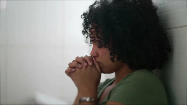 One Brazilian Young Woman Prayer Difficult Times South American Black — Stock Photo, Image