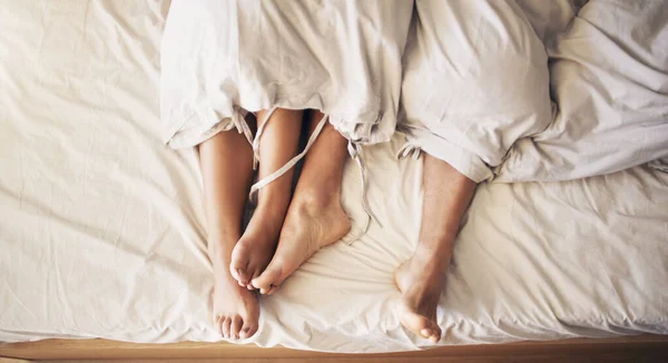 Nessuna stanza vede più romanticismo della camera da letto — Foto Stock