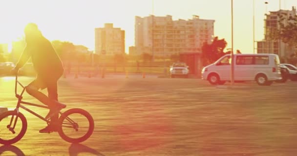 El ciclismo es más que un hobby, es un estilo de vida — Vídeo de stock