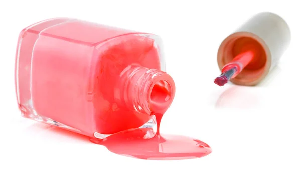 Μην σκύβεις πάνω από χυμένο βερνίκι. Στιγμιότυπο από μπουκάλι ξαπλωμένο πλάγια χύνοντας βερνίκι νυχιών. — Φωτογραφία Αρχείου