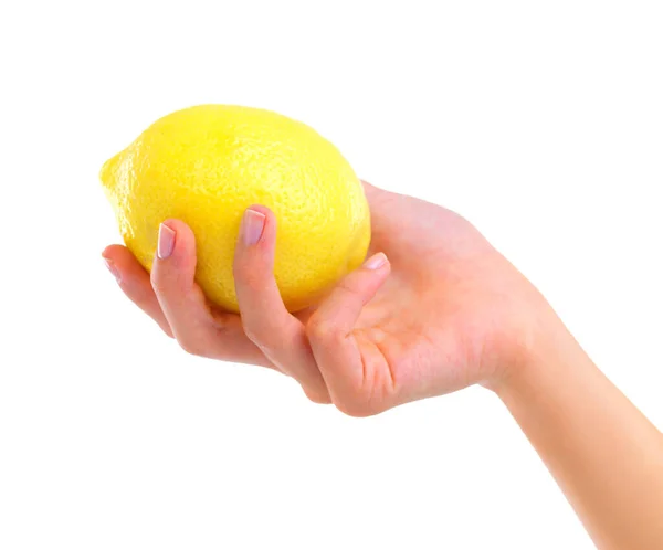 Тонкий і смачний. Крупним планом студійний знімок жінки, що тримає лимон ізольовано на білому . — стокове фото