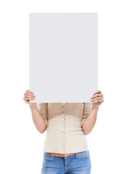 Achter je idee komen. Studio shot van een vrouw met een leeg bord voor haar gezicht geïsoleerd op wit. — Stockfoto