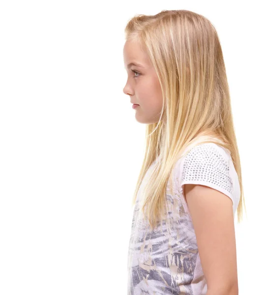 Jag menar allvar med att se framåt. Profil porträtt av en ung flicka mot en vit bakgrund. — Stockfoto