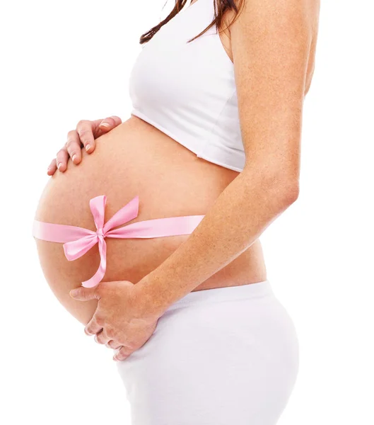 Várandós. Egy fehér bőrön izolált terhes nő levágott képe.. — Stock Fotó