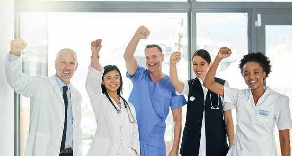 Your health is of the utmost importance. Shot of doctors in a hospital. — Stock Photo, Image