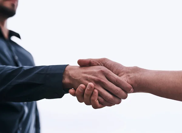 Başka bir başarılı anlaşmaya el sıkışmak. Tanımlanamayan iki iş adamının beyaz bir arkaplanda el sıkışırken yakın plan çekimleri.. — Stok fotoğraf